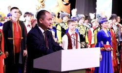 Бір сахнада тоғысқан әлем мәдениеті